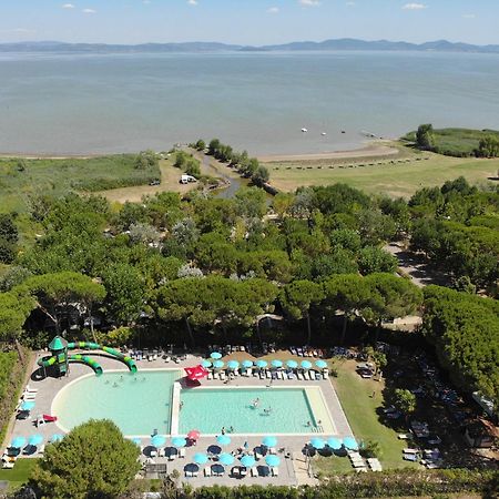 Camping Badiaccia Village Castiglione del Lago Exteriör bild
