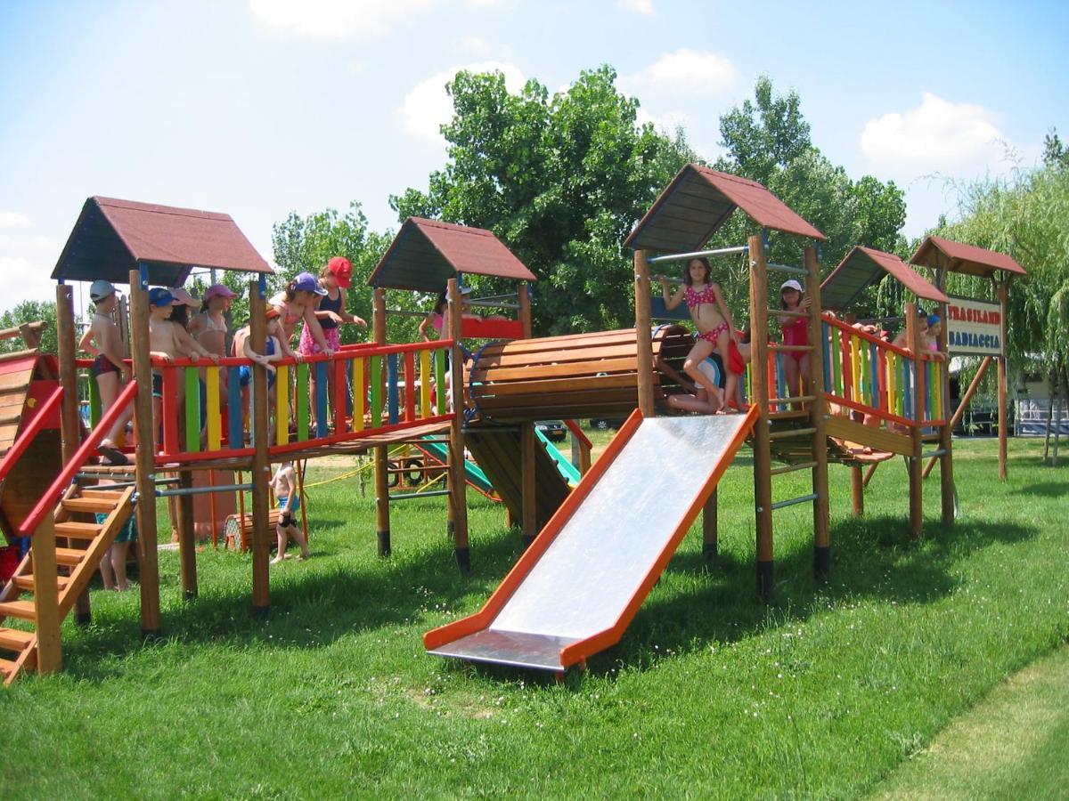 Camping Badiaccia Village Castiglione del Lago Exteriör bild