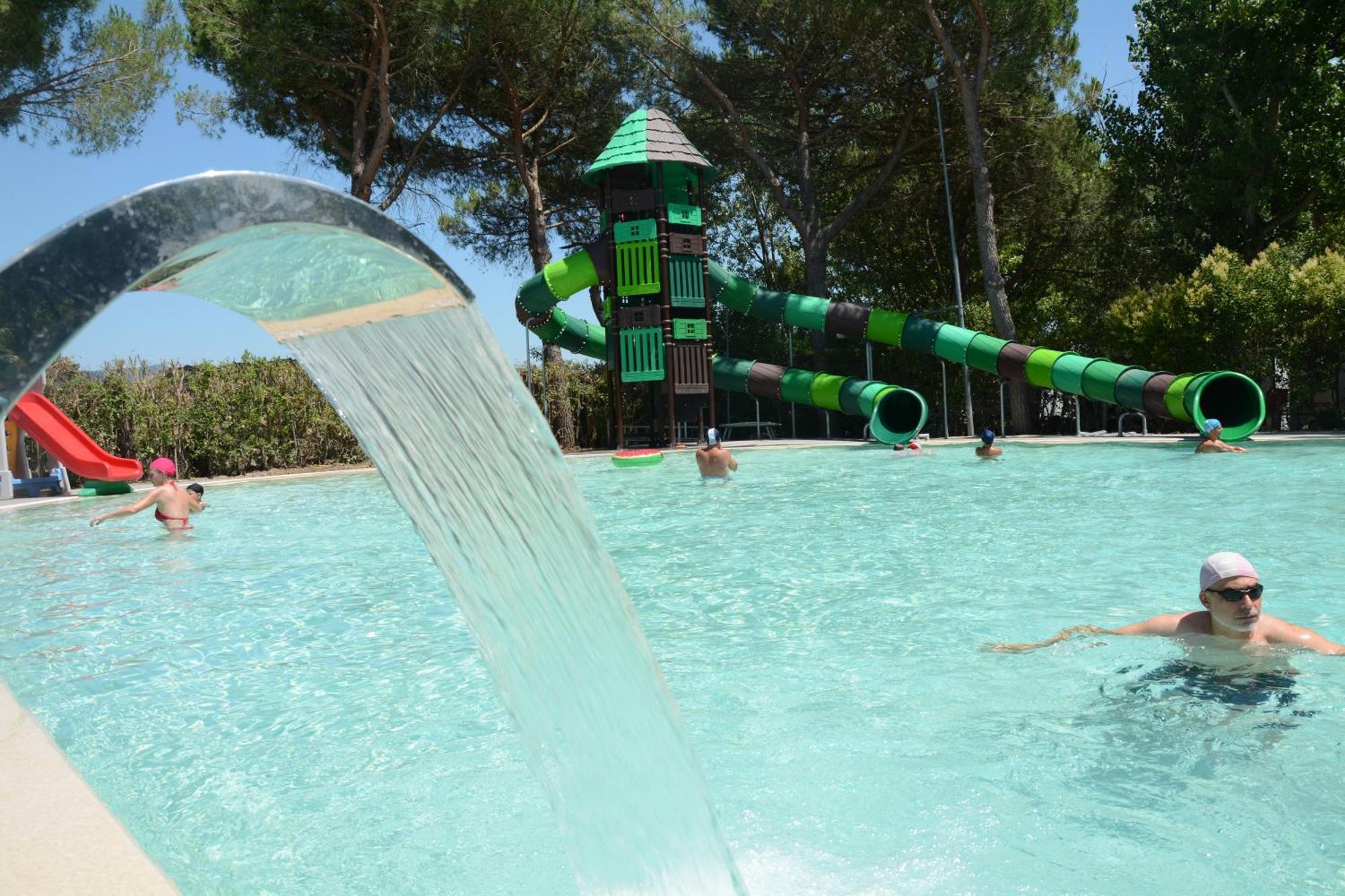 Camping Badiaccia Village Castiglione del Lago Exteriör bild